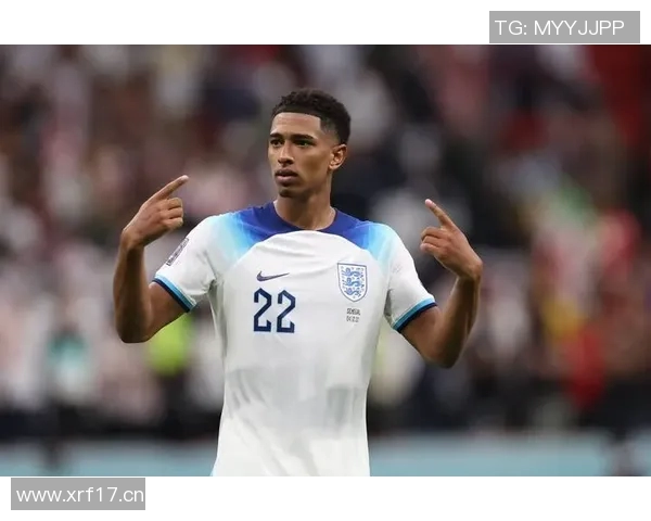 贝林厄姆半场换球衣引争议球迷调侃他自视过高如超级巨星