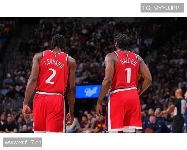 莱昂纳德半场表现抢眼19分钟内高效得分17分助球队争胜